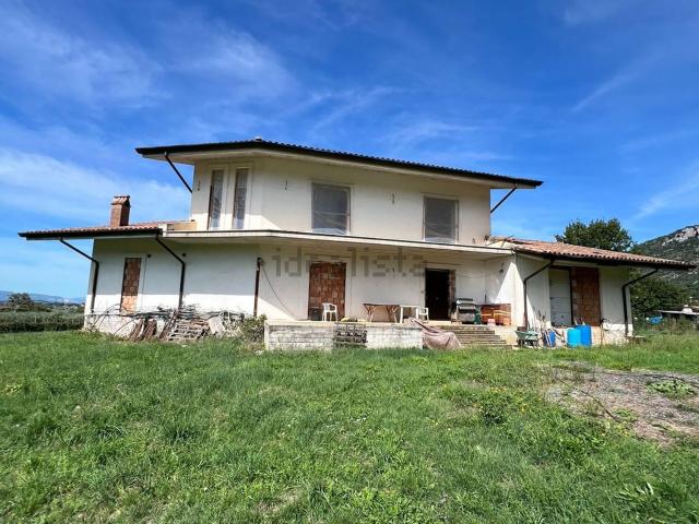 Casa in vendita a Cicuni, Ferentino