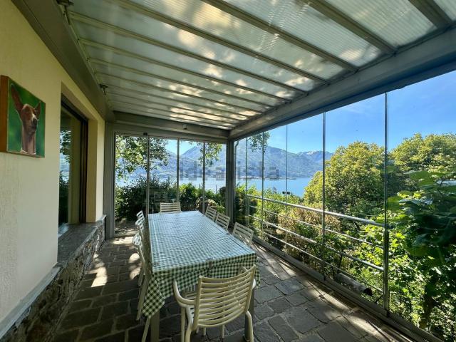 Casa in vendita a Pianello Del Lario, Lombardia