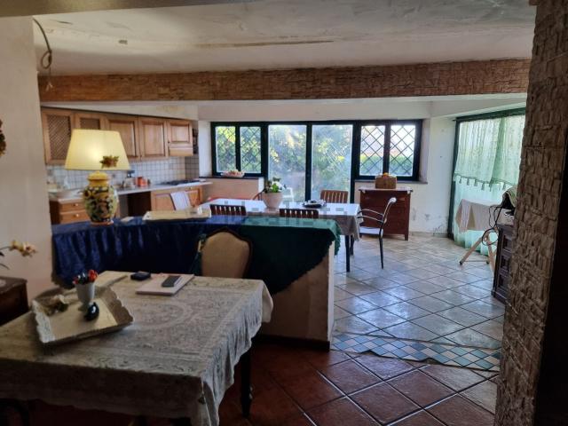 Casa in vendita a Aci Castello, Sicilia