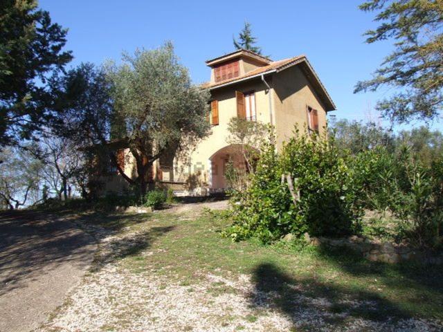 Casa in vendita a Lugnano In Teverina, Umbria