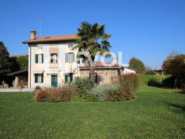 Casa in vendita a Rivignano Teor / Rivignan Teôr, Rivignano