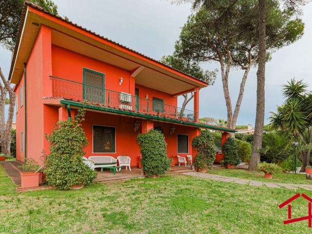 Casa in vendita a Municipio Roma X, Roma Capitale