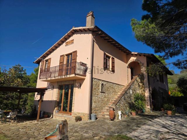 Casa in vendita a Palazzo, Assisi