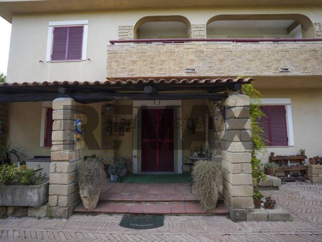 Casa in vendita a Calabria, Crotone