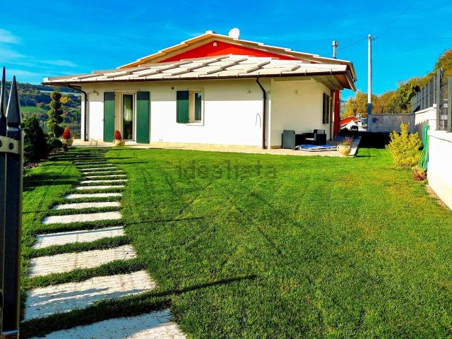 Casa in vendita a Negrar, Veneto
