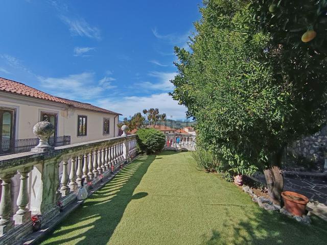 Casa in vendita a Solofra, Campania