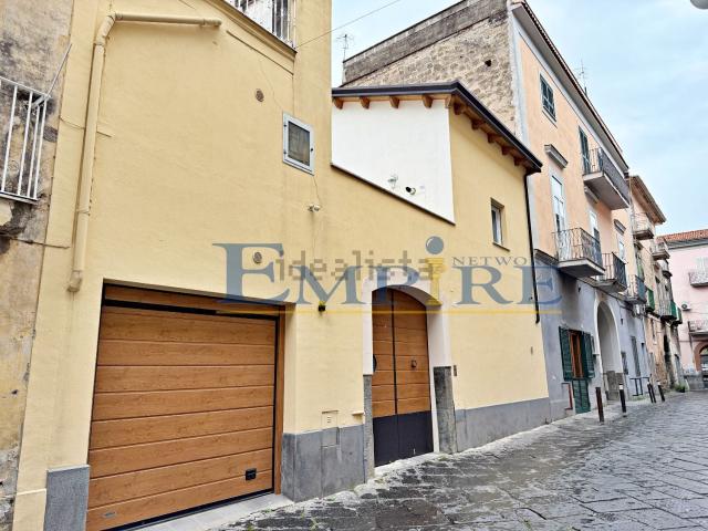 Casa in vendita a Rione Costantinopoli, Aversa