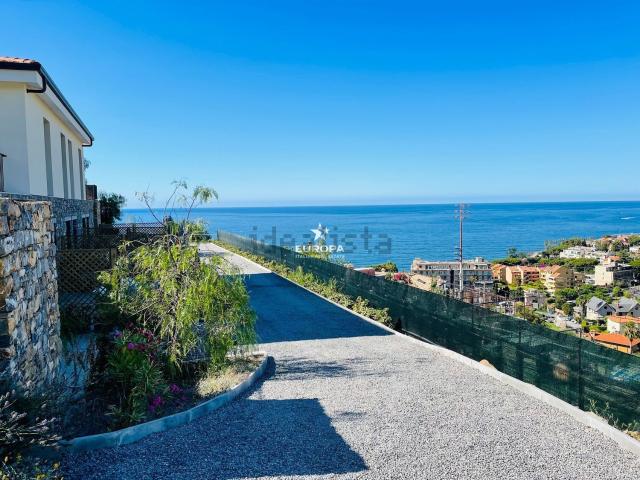Casa in vendita a Poggio di Sanremo, San Remo