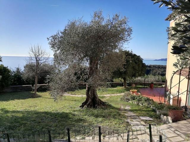 Casa in vendita a Lavagna, Liguria
