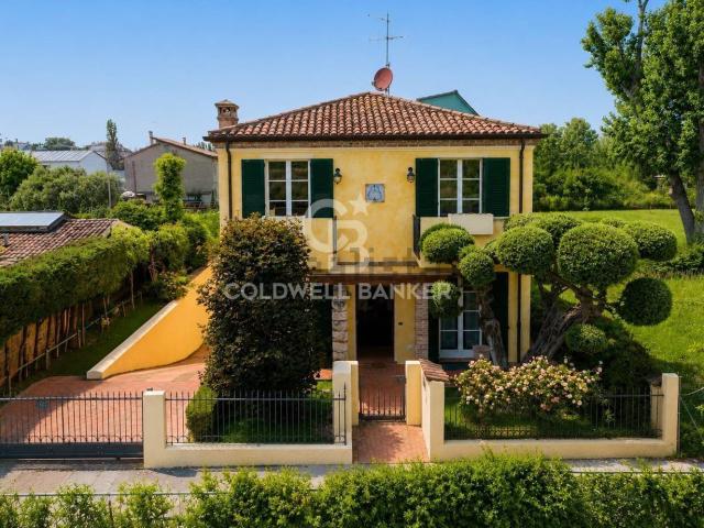 Casa in vendita a Rimini, Reggio Emilia