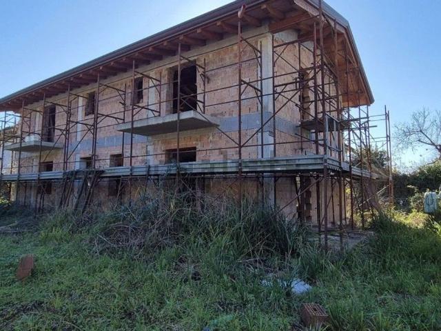 Casa in vendita a San Lorenzo, Marina Di Massa