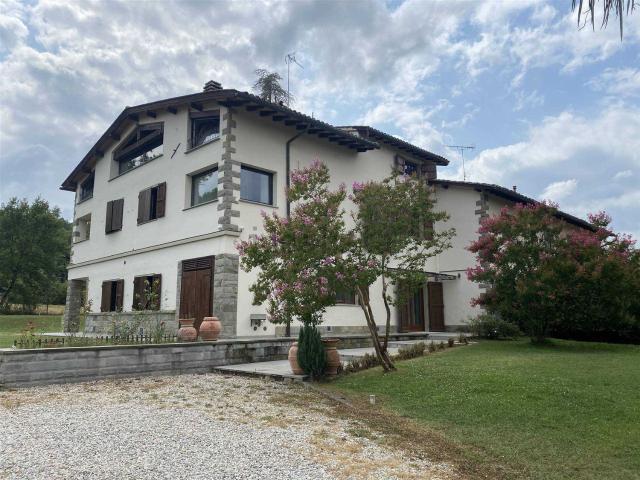 Casa in vendita a Vicchio, Toscana