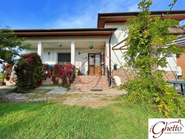 Casa in vendita a Unione Comuni Modenesi Area Nord, Finale Emilia