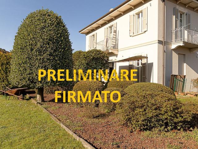 Casa in vendita a Vergiate, Lombardia