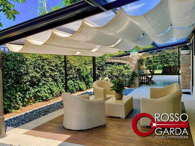 Casa in vendita a Desenzano Del Garda, Lombardia