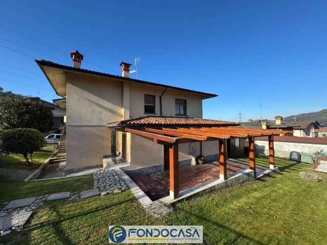 Casa in vendita a Capriolo, Lombardia