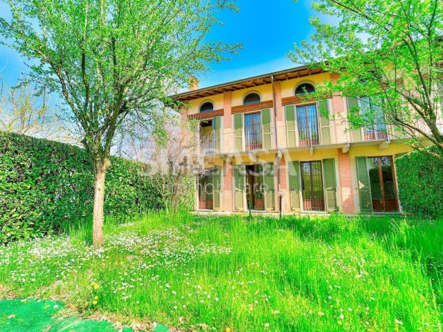 Casa in vendita a Osnago, Colombaio