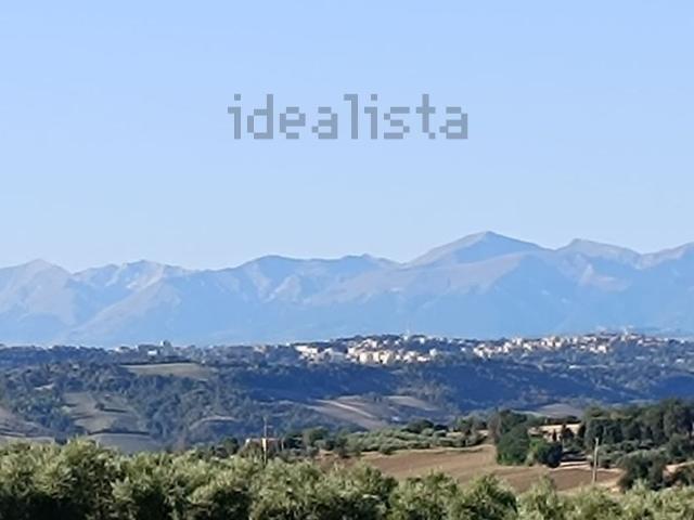 Casa in vendita a Marche, Macerata