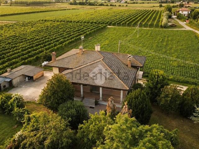 Casa in vendita a Portogruaro, Veneto
