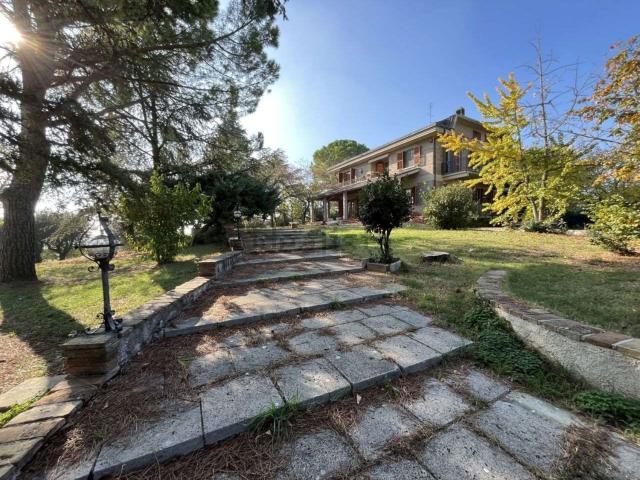 Casa in vendita a Marche, Ancona