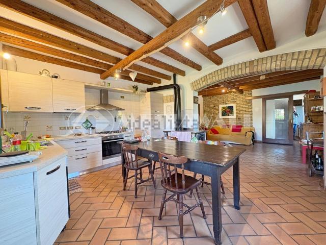 Casa in vendita a Teglio Veneto, Veneto