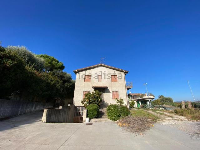 Casa in vendita a Lonato, Lombardia