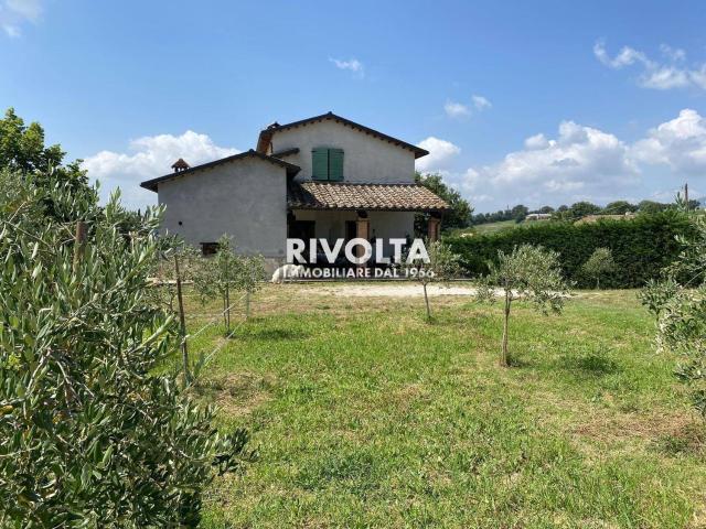 Casa in vendita a Avigliano Umbro, Umbria