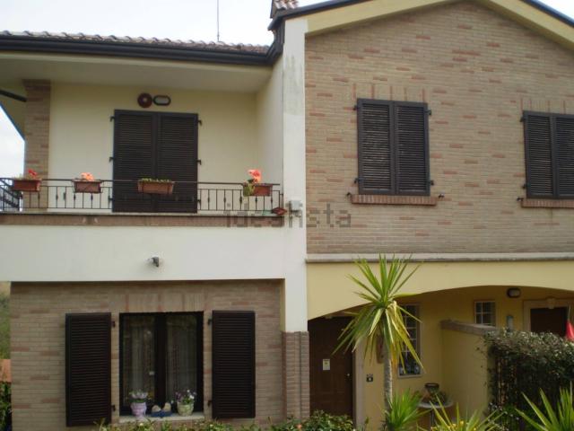 Casa in vendita a Calvi, Campania