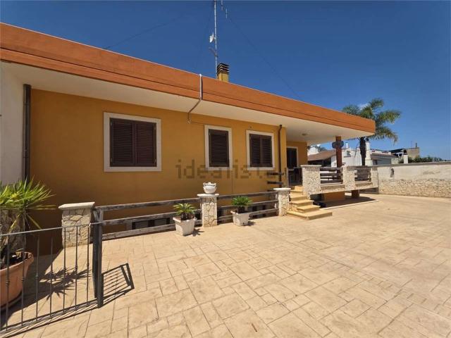 Casa in vendita a Contrada Casopietro, Puglia