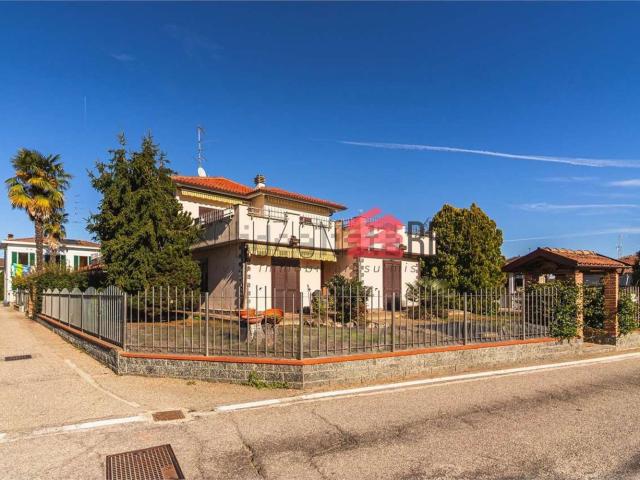 Casa in vendita a Piemonte, Novara