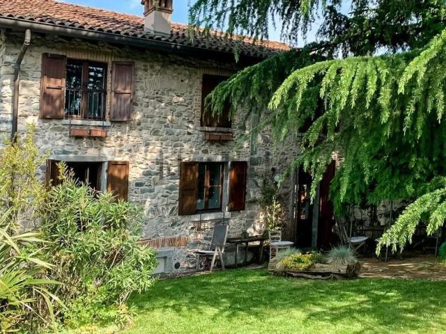 Casa in vendita a Orsenigo, Lombardia