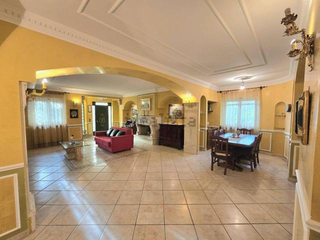 Casa in vendita a Isernia, Molise