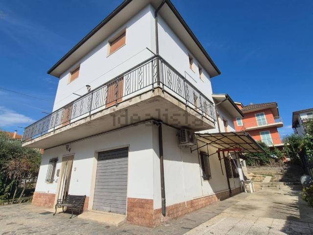 Casa in vendita a Villa San Giuseppe, Colli del Tronto