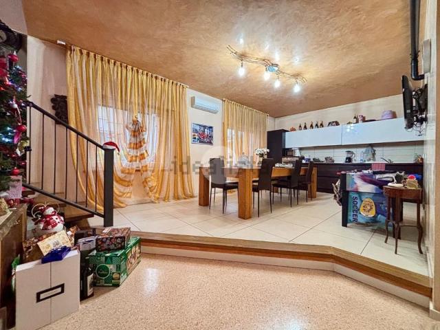 Casa in vendita a San Giovanni Lupatoto, Veneto