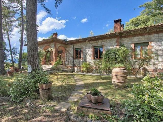 Casa in vendita a Palazzo Del Pero, Toscana