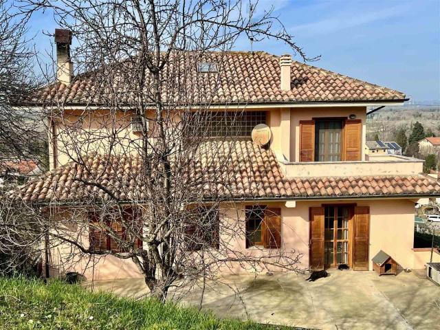 Casa in vendita a Chieti, Abruzzo