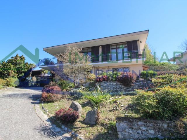 Casa in vendita a Golasecca, Varese