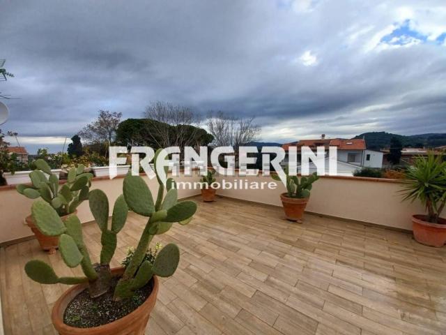 Casa in vendita a Montenero basso, Livorno