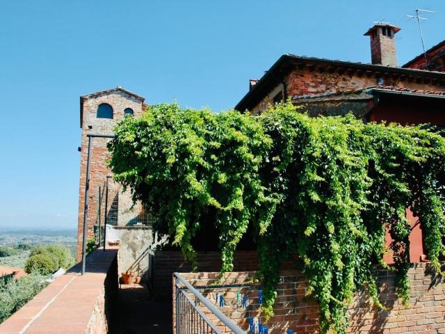 Casa in vendita a San Salvatore, Montecarlo