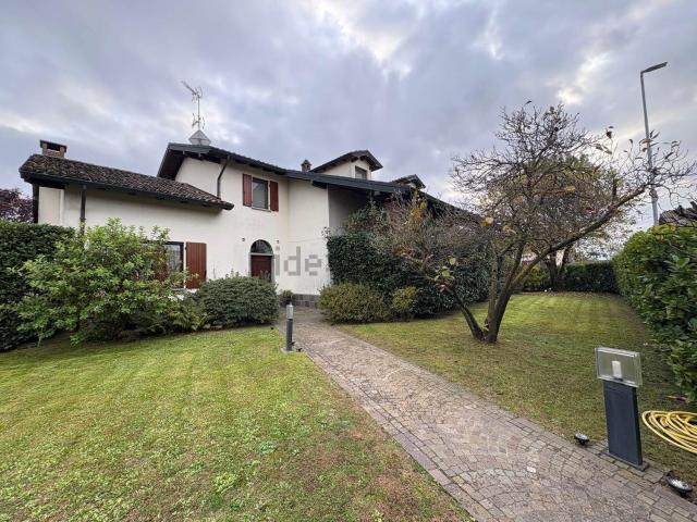 Casa in vendita a Gambolò, Lombardia