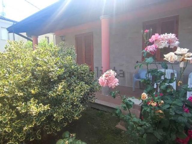 Casa in vendita a Santa Giuletta, Lombardia
