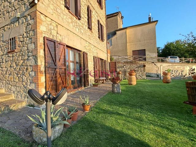 Casa in vendita a Roccastrada, Toscana