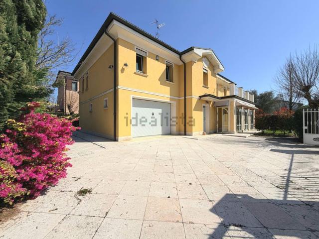 Casa in vendita a Unione delle Terre d'Argine, Carpi