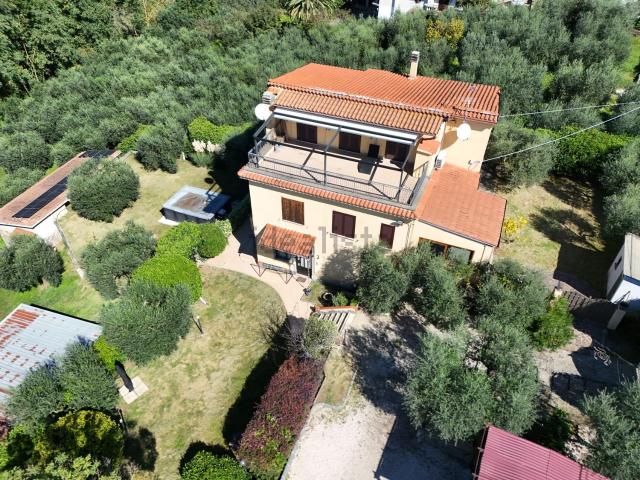 Casa in vendita a Paliano, Lazio