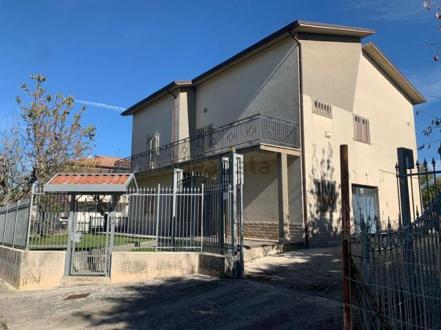 Casa in vendita a Gildone, Molise