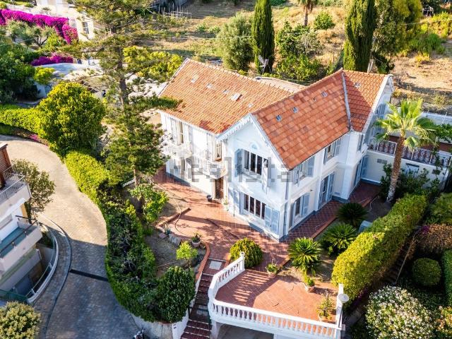 Casa in vendita a Poggio di Sanremo, San Remo