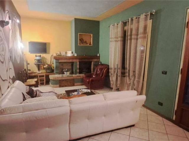 Casa in vendita a Unione Comuni Garfagnana, Piazza Al Serchio