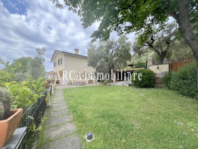 Casa in vendita a Tonfano, Toscana