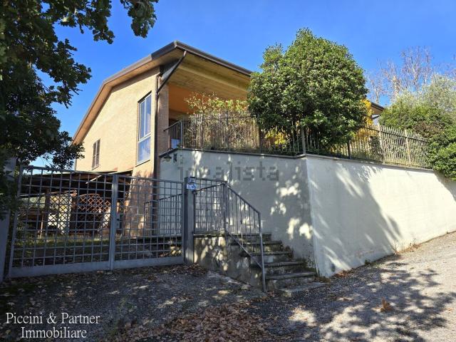 Casa in vendita a Monte Bagnolo I, Cenerente