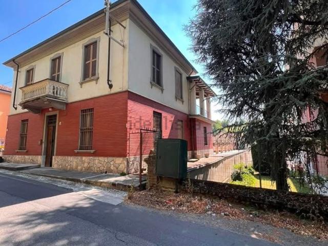 Casa in vendita a La Chiusa, Casteggio
